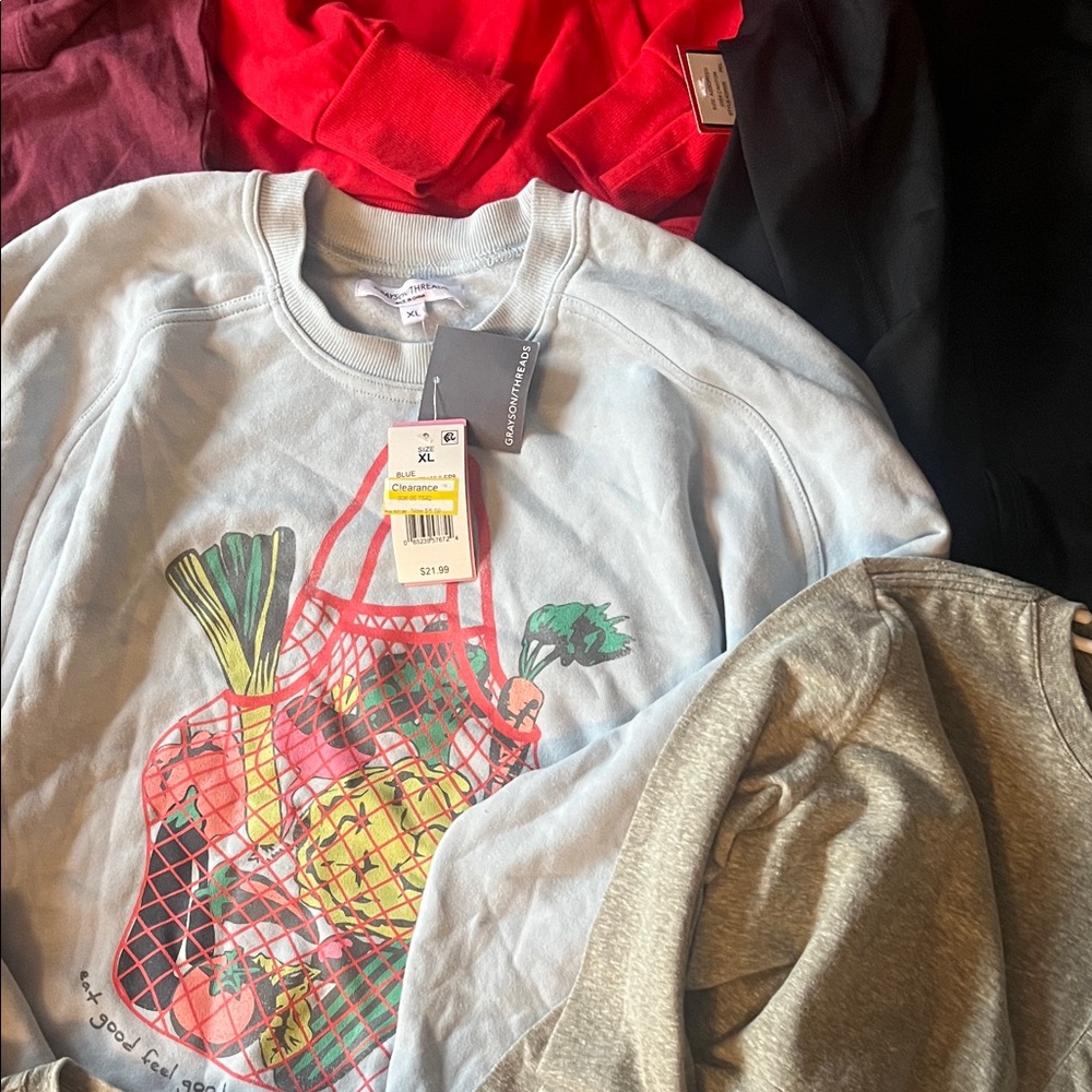 Clothing bundle - image 7